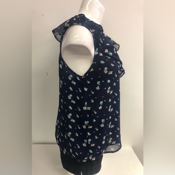 FOREVER 21 FLORAL SLEEVELESS RUFFLED NECK LINE IN SIZE MEDIUM - Picture 2 of 7